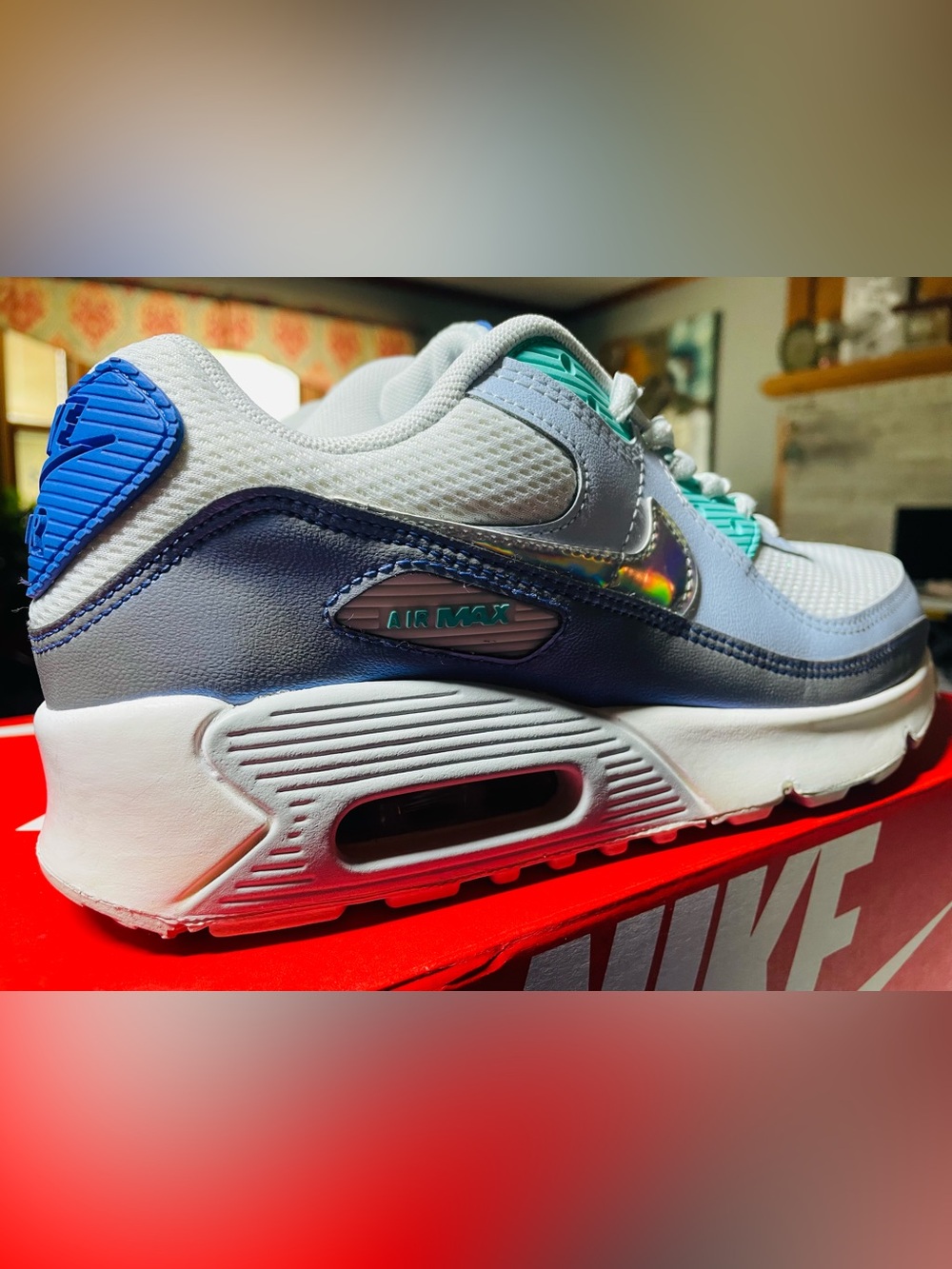 Nike Air Max 90
FP Aura Sapphire
7Y-8.5W - Picture 5 of 13